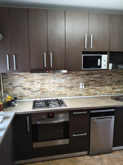 4 Camere Sun Plaza - Decomandat 90mp, Centrala, parcare - 9