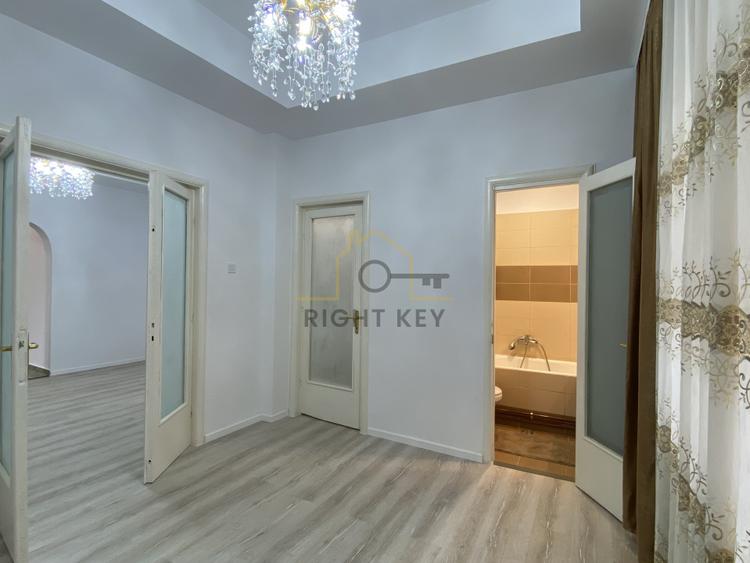 Oportunitate! Ap 2 cam in vila interbelica, renovat!