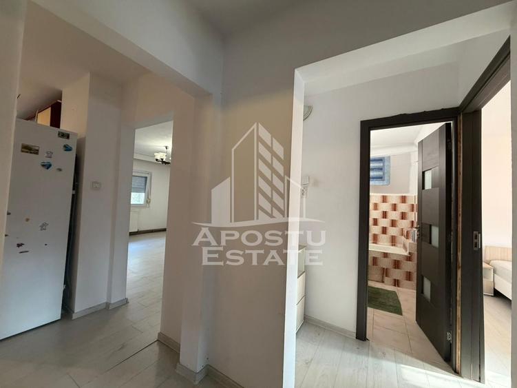 Apartament cu 3 camere, de vanzare, zona Dambovita, Timisoara