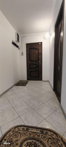 Particular 3 decomandate Ciuperca Helin et. 2/4 bilateral, centrala proprie