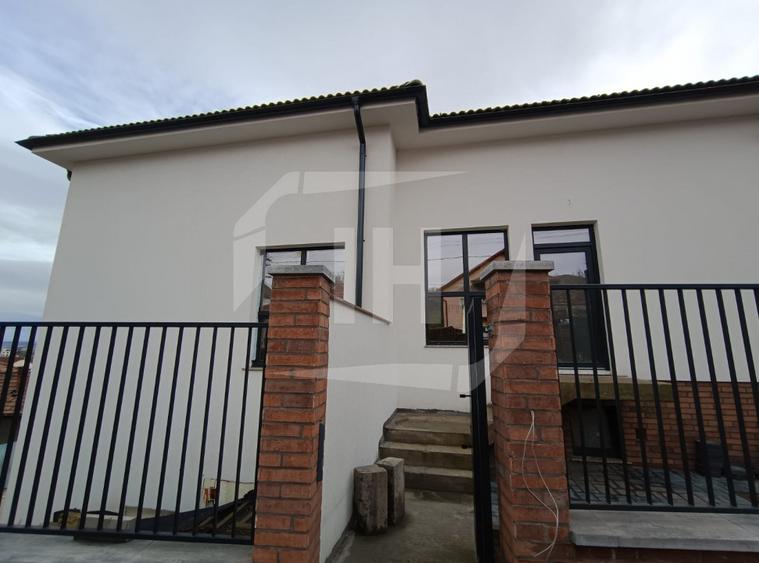 Casa cu 4 camere, terasa mare, constructie noua, CF, zona Dambul Rotund