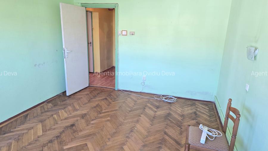 Vand apartament 2 camere in Deva, zona Pescarilor (Kogalniceanu), decomandat, - 2