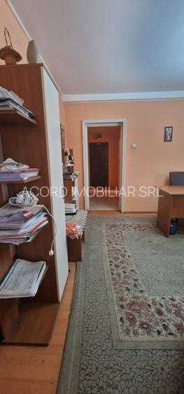 Trei camere etajul 1 , apartament Central. - 12