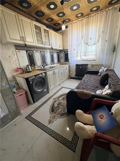 Garsoniera Spatioasa | Etaj Intermediar | Zona Palas
