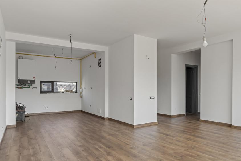 Cladire cu 5 apartamente de vanzare