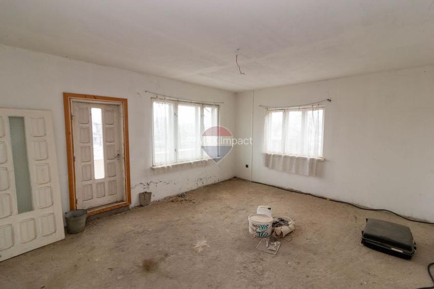 Vila cu 7 camere de vanzare in zona Centrala Aleea Grivitei Roman - 14