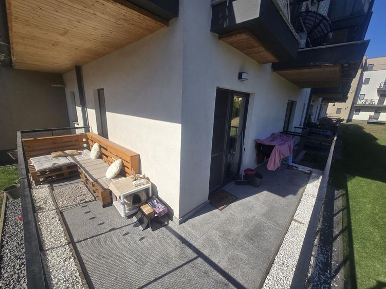 Apartament 2 camere, 60 mp, 2 balcoane, 1 parcare privată