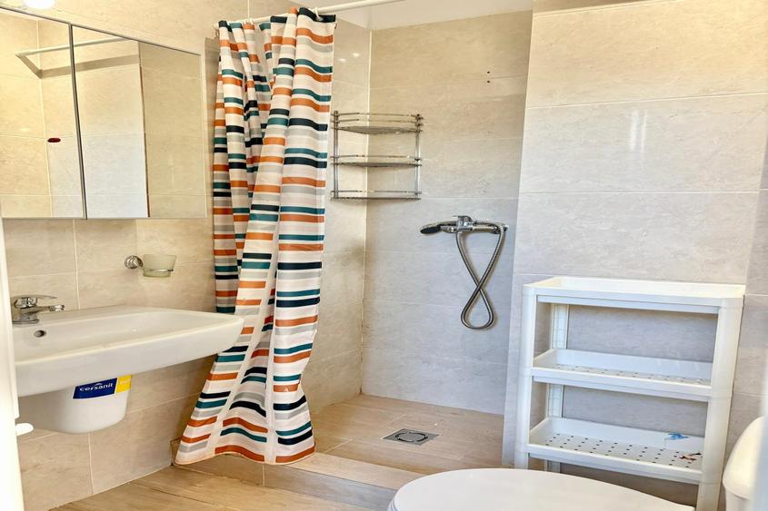 Apartament 2 camere, 50 mp, centrala proprie, metrou aproape, ac, Bucurestii Noi