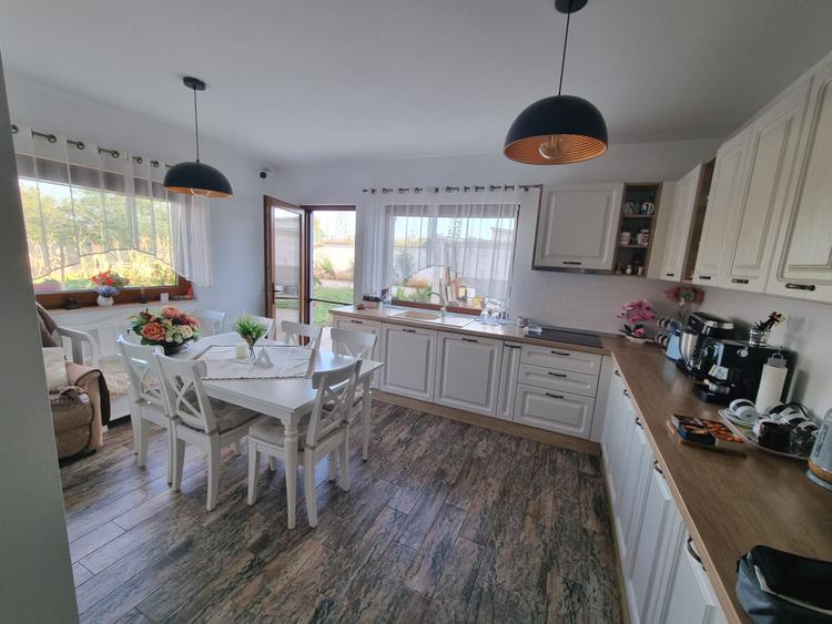 Casă 5 camere – 154 mp utili – teren 868 mp – Valea Popii – 250.000 €