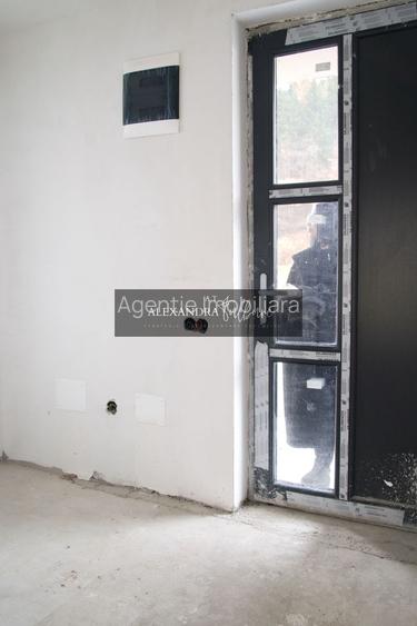Duplex 4 camere DECOMANDATE, 120 mp utili, 180 mp curte, P+ET+POD - 38