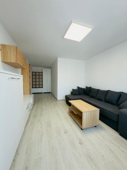 Apartament cu 2 camere decomandat in zona Tractorul langa Coresi Mall