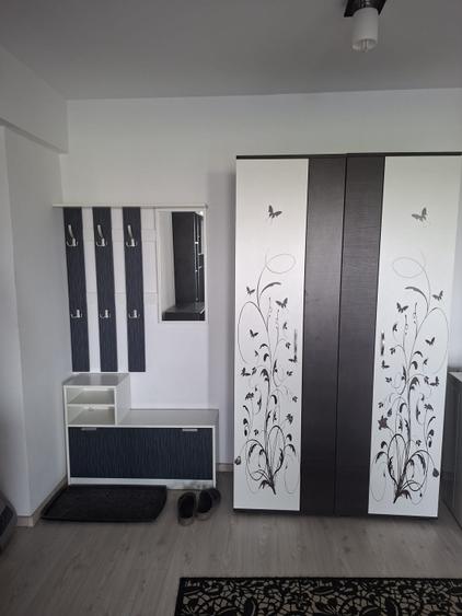 Garsonieră decomandată 41 mp, balcon spatios 7 mp, Brazdă