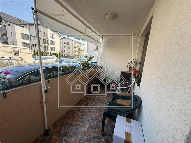 Apartament mobilat, 2 camere, 2 balcoane, loc de parcare -T. Ricci - 15