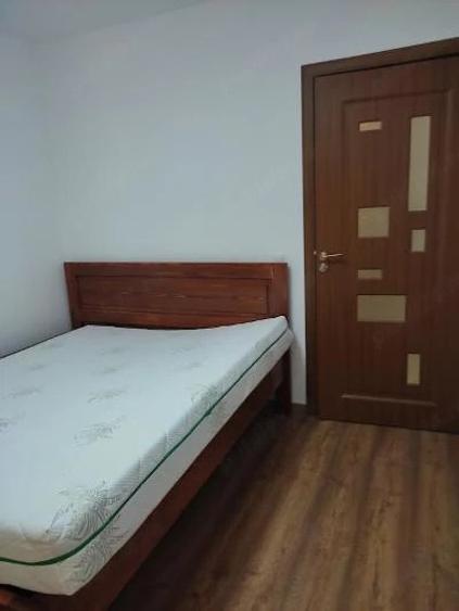 Apartament cu 3 camere, 2 bai, DECOMANDAT, zona Nicolina