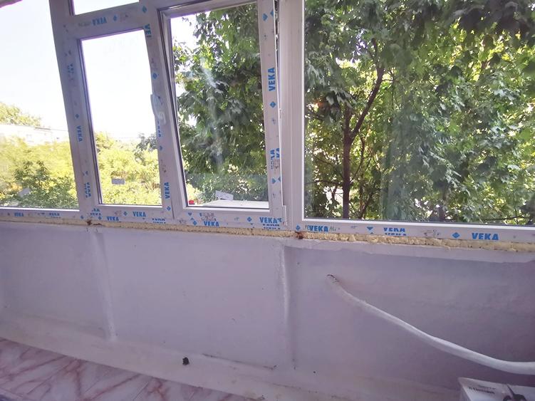 Inchiriere Gars 42mp la Veteranilor bloc de 4 etaje langa metrou Lujerului 10 m