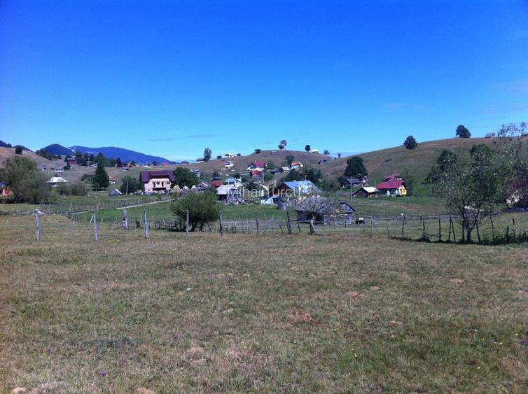 Teren superb pentru construcții de vânzare în Șirnea, Jud. Brașov - 7