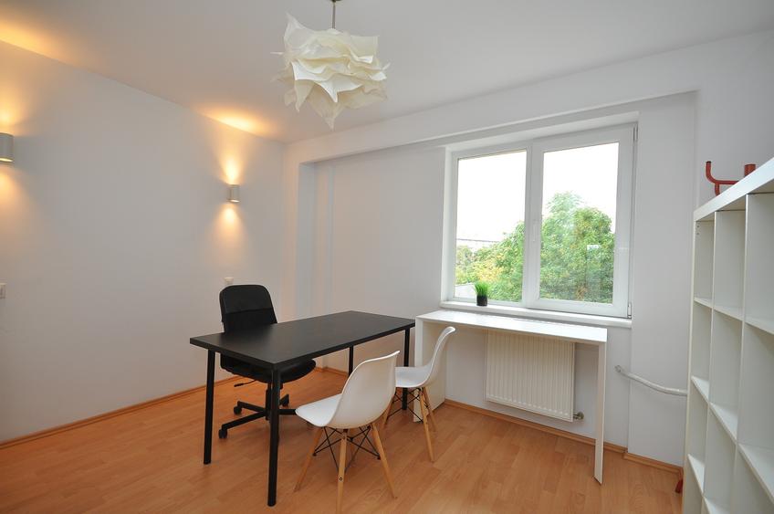 Inchiriere spatiu birouri 76 mp bloc stradal 13 Septembrie