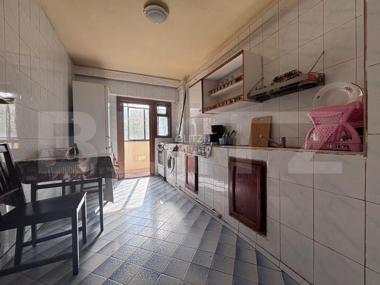 Apartament Calea Bucuresti 2 camere decomandat, 50 mp + balcon 9 mp, etaj 1 - 7
