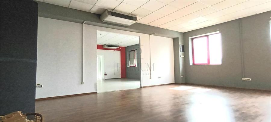 Spatiu birouri luminos etaj 1- Aradului
