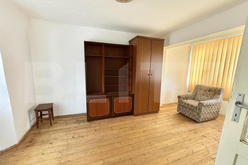 Casa individuala cu 4 camere, 300 mp teren, zona Centru