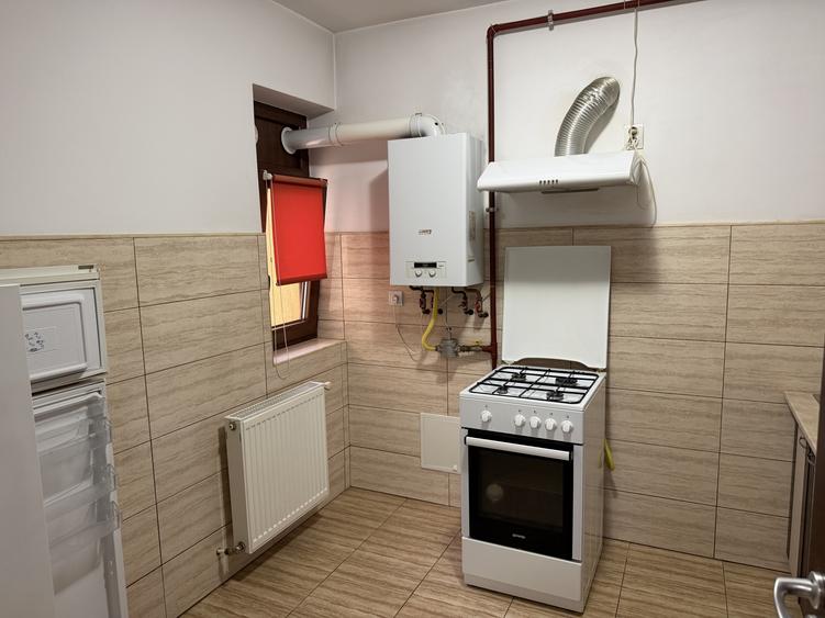 Apartament spatios 3 camere două băii Shopping City