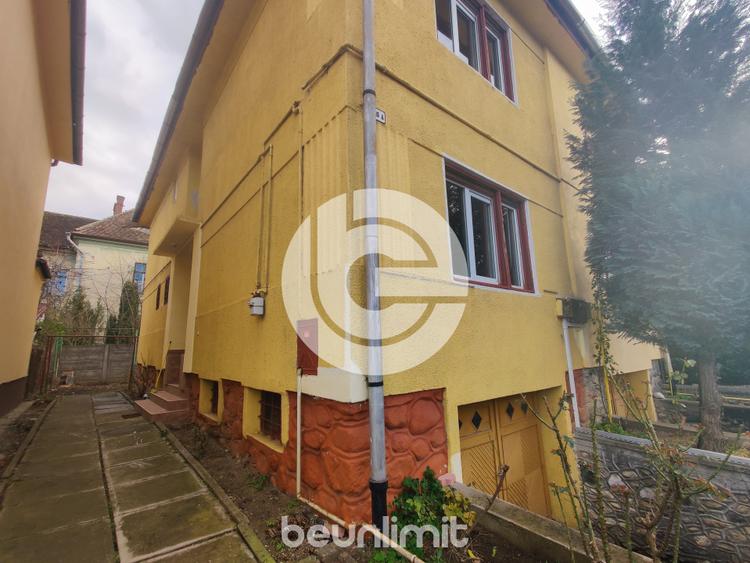 Casa tip Duplex - Parcul Sub Arini - Garaj+Pivnita