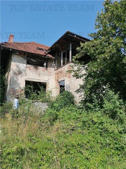 Teren 11230 m.p.  + Conac - necesita renovare - 4