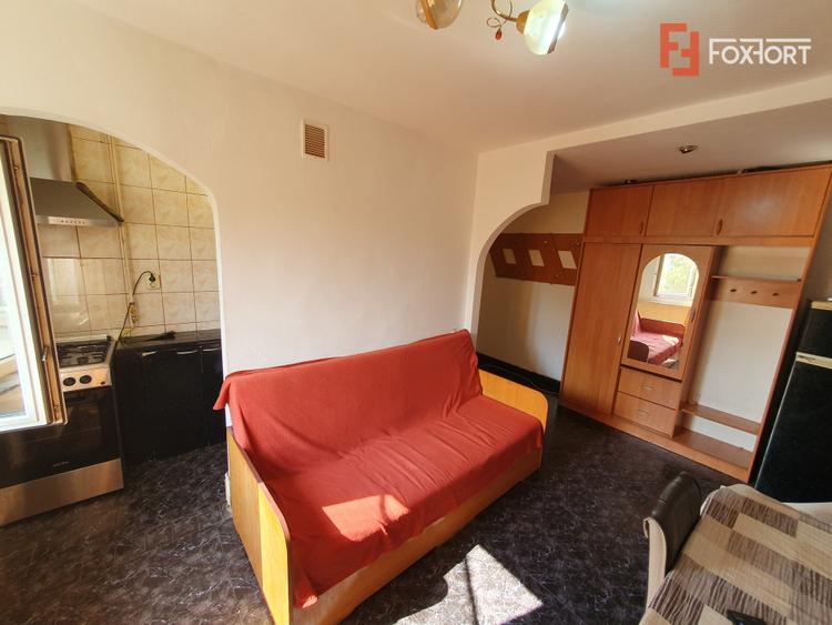 Apartament 2 camere decomandat, etaj 3/4 - zona Steaua