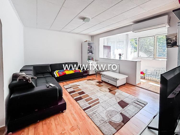 Apartament 3 camere semidecomandat, mobilat și utilat modern