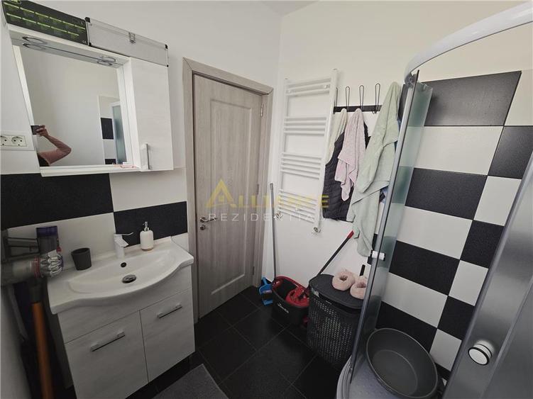 Mobilata si utilata-4 camere- pod- mutare imediată