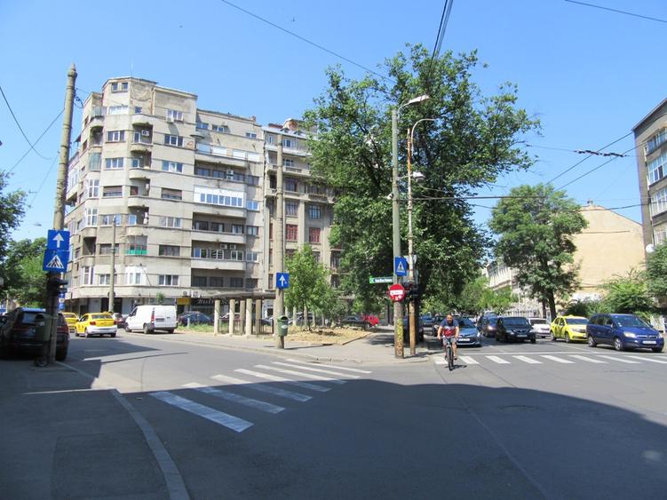 Vanzare 3 camere ULTRACENTRAL, B-dul Dacia cu Calea Victoriei
