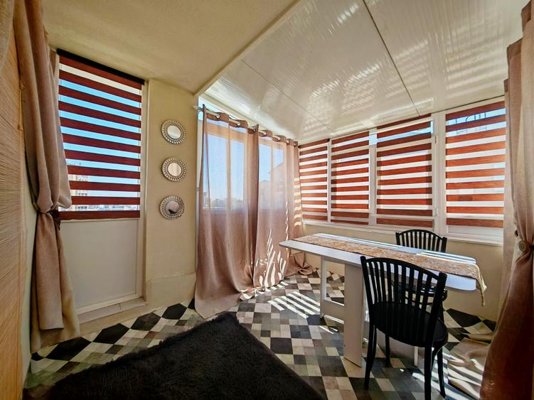 Apartament cochet cu terasa si vedere panoramica in Unirii cu centrala de bloc