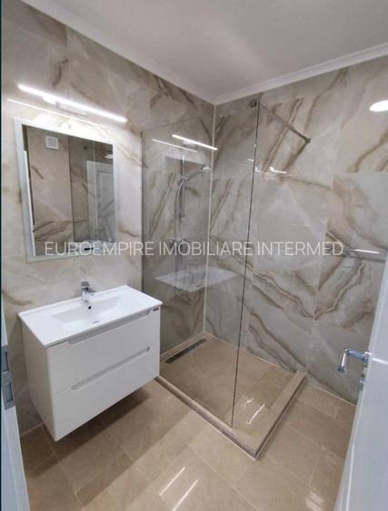 Apartament cu 4 camere de închiriat, zona  Faleza Nord - 5