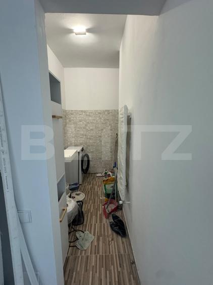 Apartament 2 camere, 63 mp, semidecomandat, zona Teilor