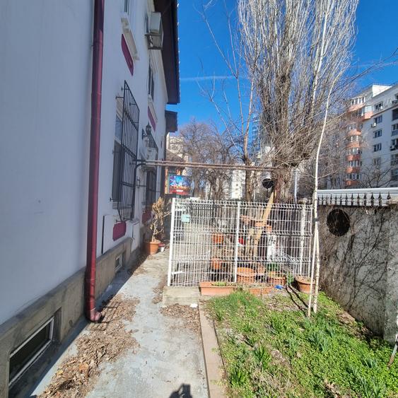 COMISION 0% BARBU VACARESCU STRADAL VILA D+P+ET+M+TERASA SI GARAJ CURTE LIBERA