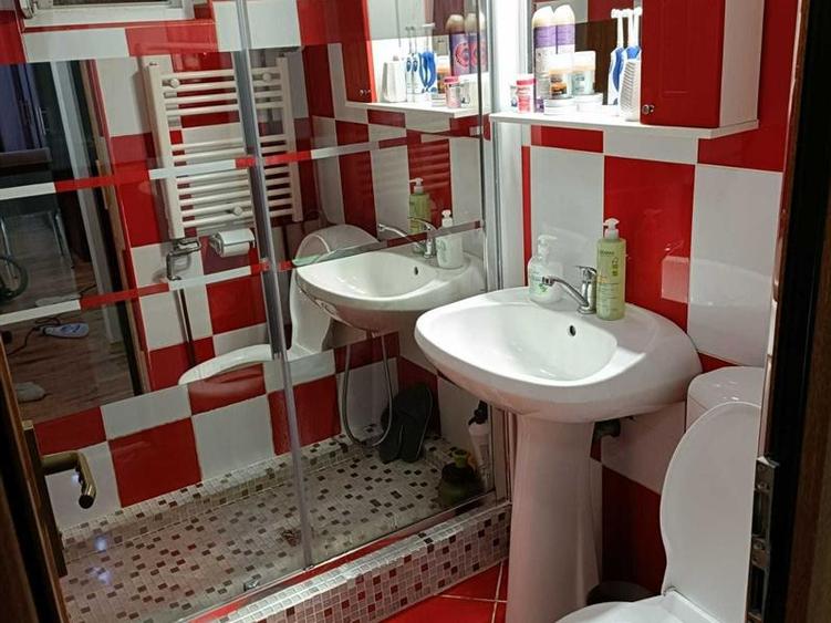 Apartament 2 camere, decomandat, George Enescu