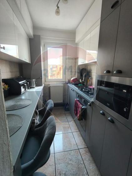Apartament 3 camere Zona Materna