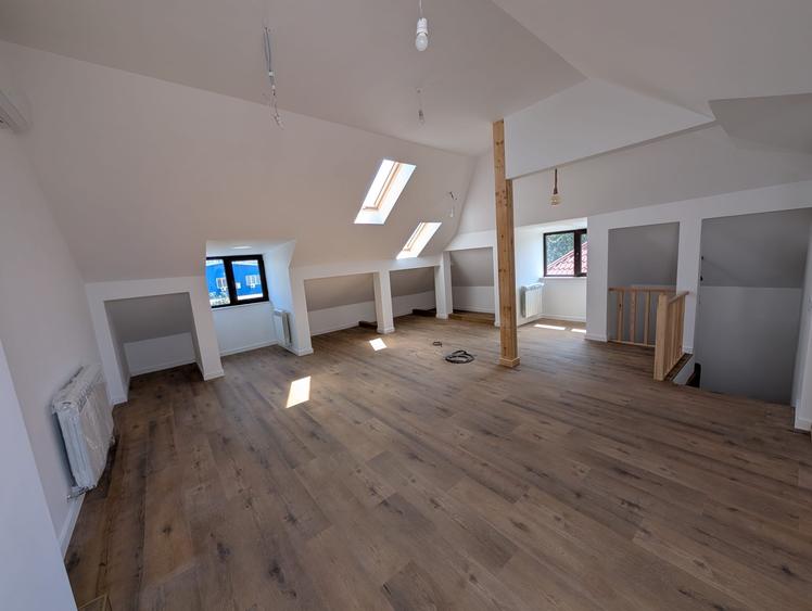 FLOREASCA/ Barbu Vacarescu,duplex superb,jumatate de vila,nou renovat,terasa
