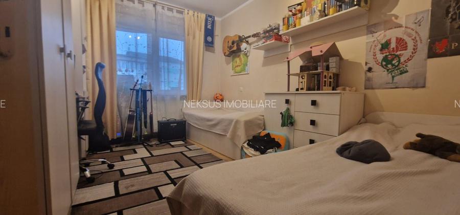 Apartament de vânzare cu 3 camere zona Stadion - 3