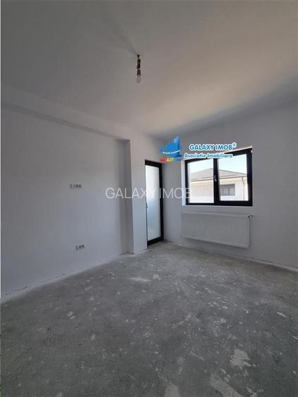 Vanzare casa de tip Duplex cu 370 mp de teren situat la Str Margelelor - 15