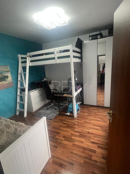 Rasarit de soare 3 camere are ,loc de parcare ,2boxe, titan auchan -L Rebreanu