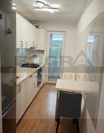 Apartament 3 camere decomandate, etaj intermediar, zona Izlazului