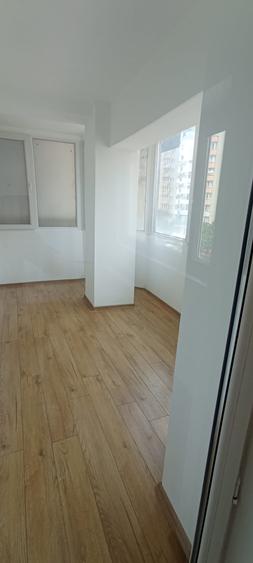 3 camere (din 4) RENOVAT RECENT et 2 NEMOBILAT zona Mosilor-Eminescu