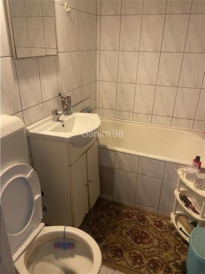 Apartament 2 camere , cartier Sud , et 2 4 , centrala termica proprie , mobilat - 8