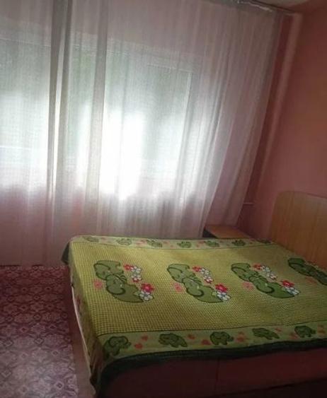 Apartament 2 Camere,Titan,1 Decembrie 1918,bl.reabilitat,et.2/10,DECOMANDAT