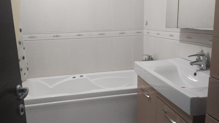 Mamaia, zona Rex, apartament 3 camere-85 mp, lux, aproape de plaja