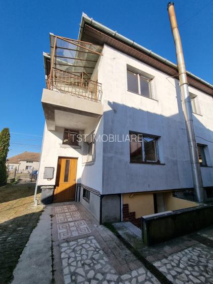 Casă cu Etaj în Păulești - 4