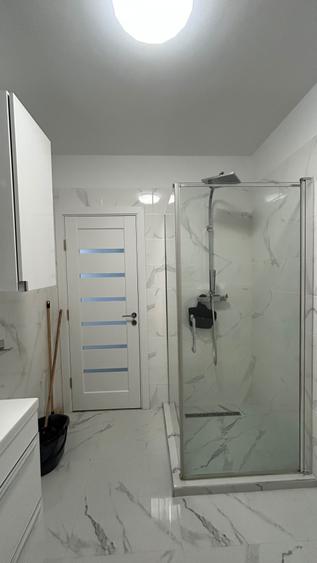 Apartament LUX , o camera/studio , 45mp, parcare, zona Parc Poligon