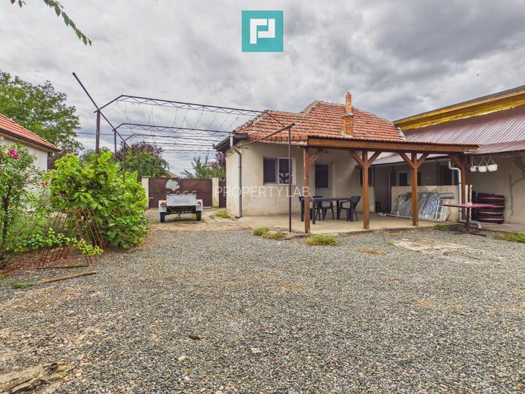 Casă solidă în Curtici cu teren de 1166 mp - 30