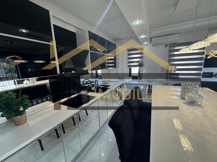 Penthouse, 3 camere, 81mp, terasa, parcare, zona strazii Lalelelor